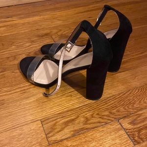 Never worn, Size 10 heels